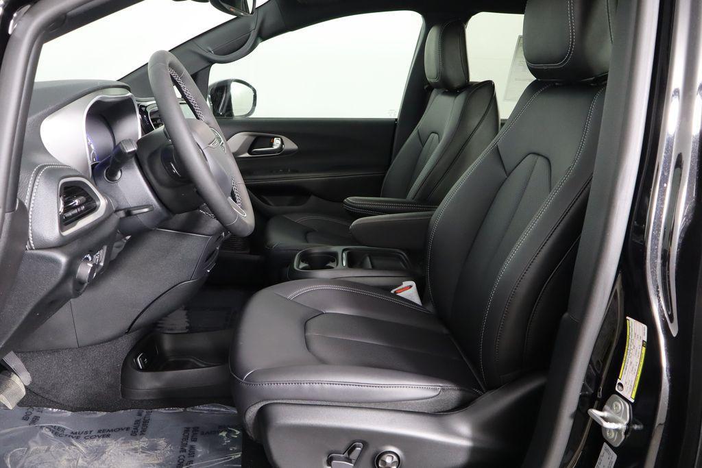 new 2027 Chrysler Pacifica car, priced at $46,460