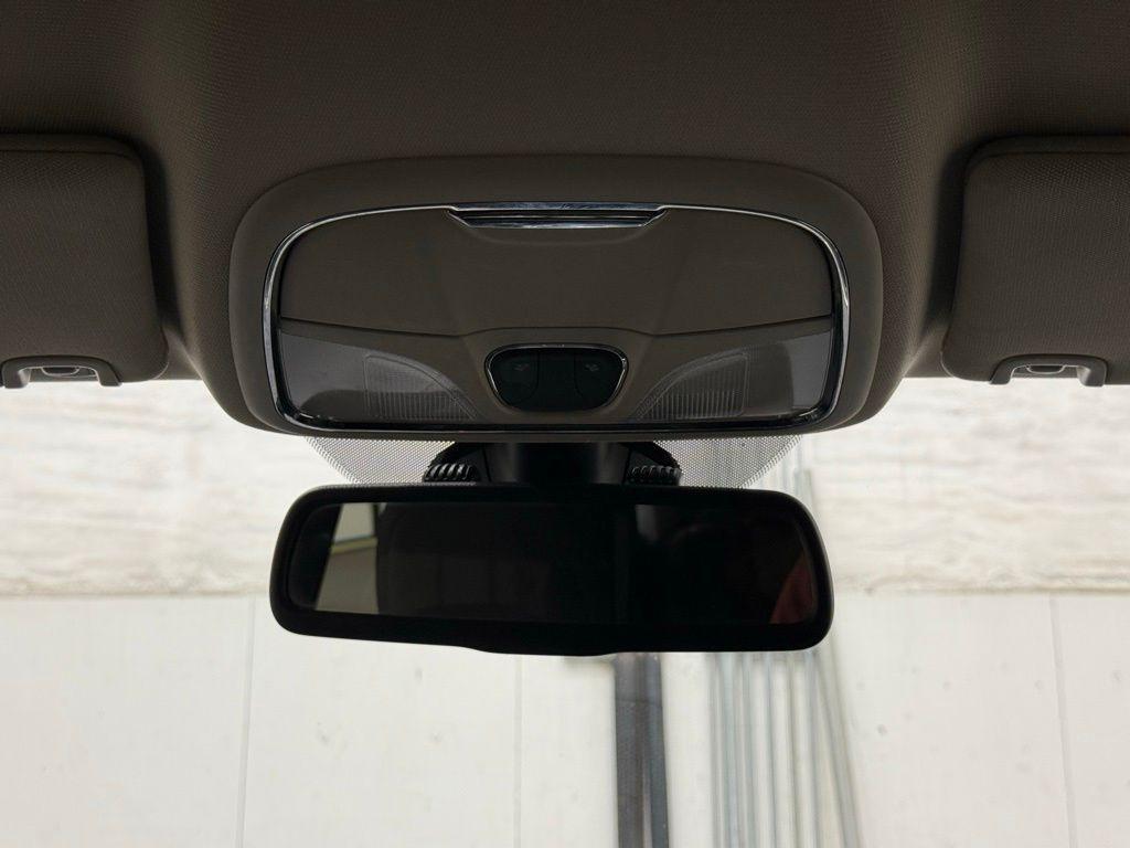 used 2015 Jeep Cherokee car, priced at $9,000