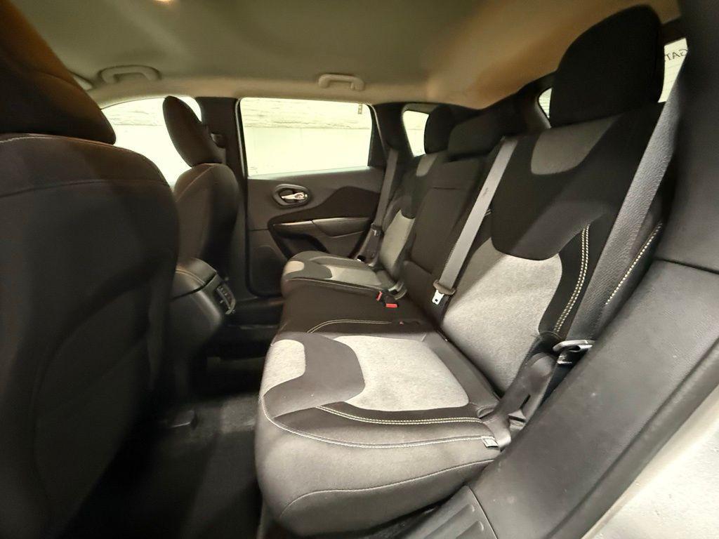 used 2015 Jeep Cherokee car, priced at $9,000