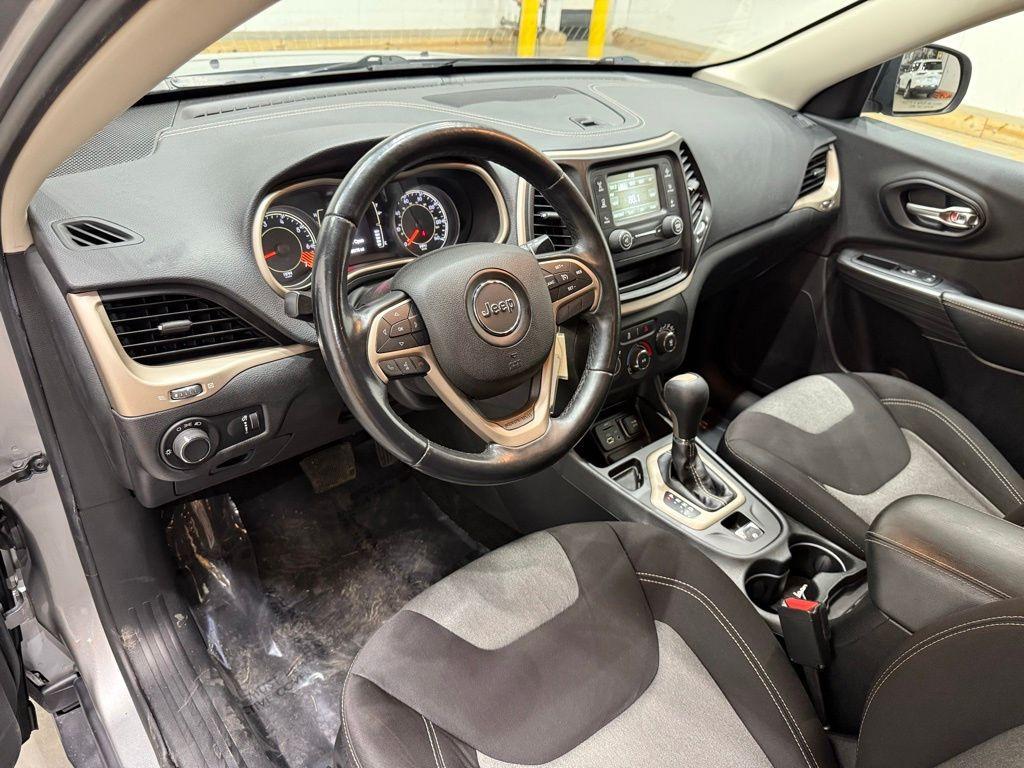 used 2015 Jeep Cherokee car, priced at $9,000