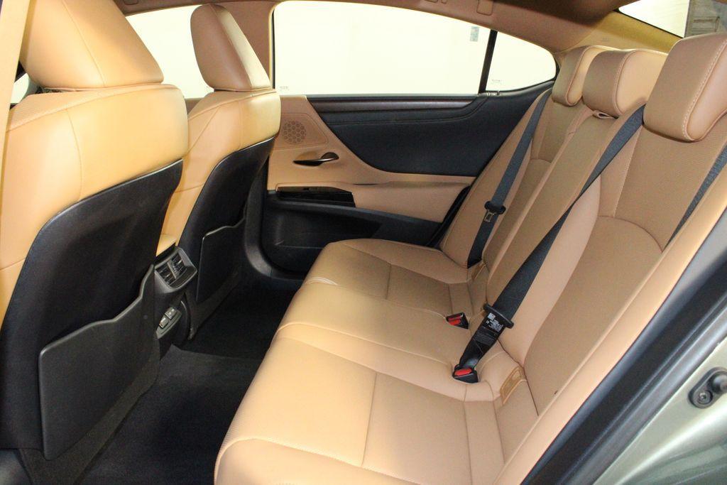 used 2024 Lexus ES 350 car, priced at $36,600