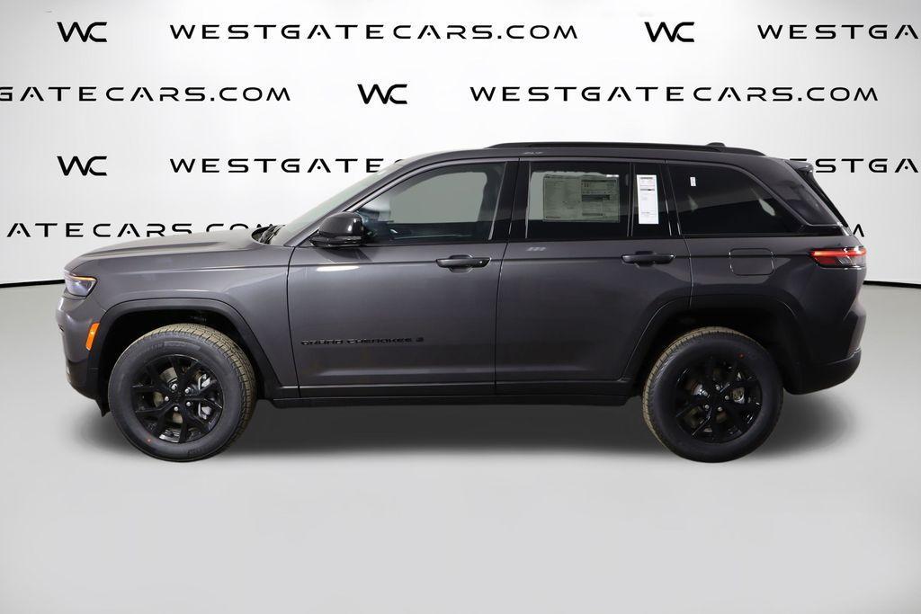 new 2026 Jeep Grand Cherokee car, priced at $42,601