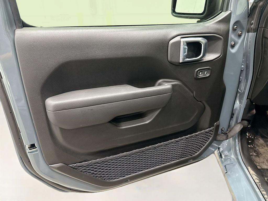 new 2026 Jeep Wrangler car, priced at $37,329