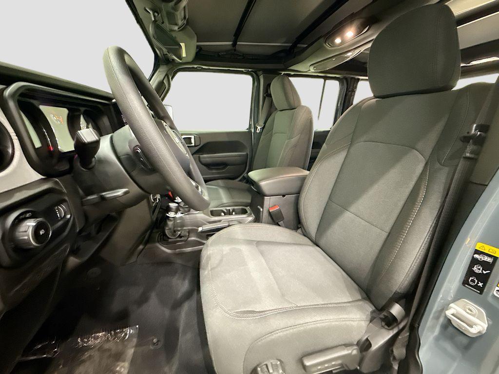 new 2026 Jeep Wrangler car, priced at $33,329