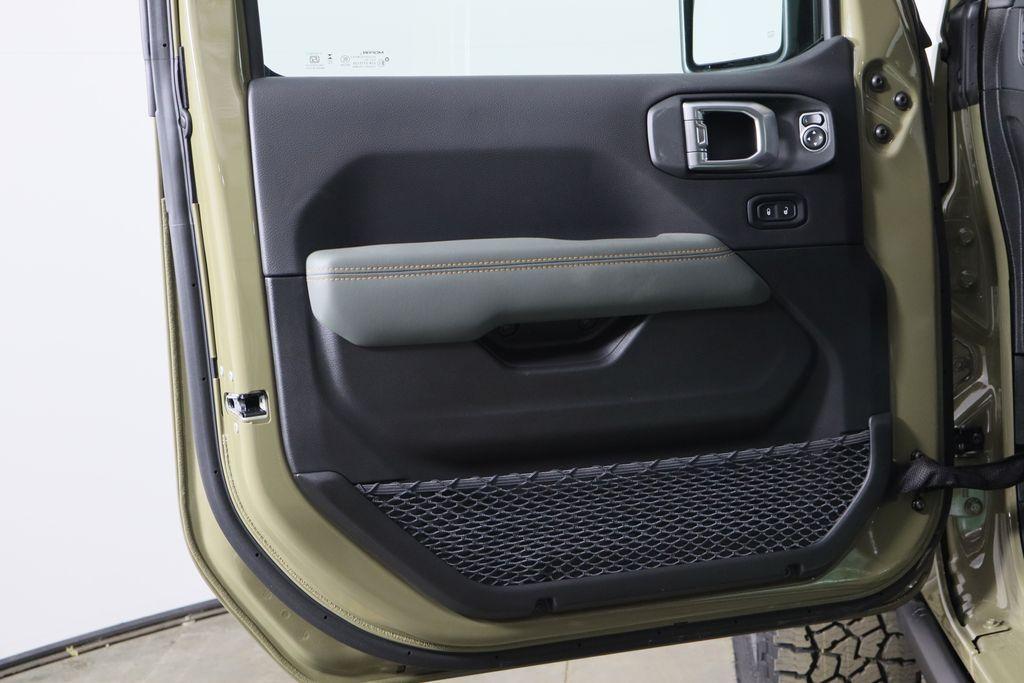 new 2026 Jeep Gladiator car, priced at $53,119