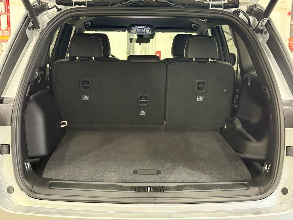 new 2025 Jeep Grand Cherokee car, priced at $39,457