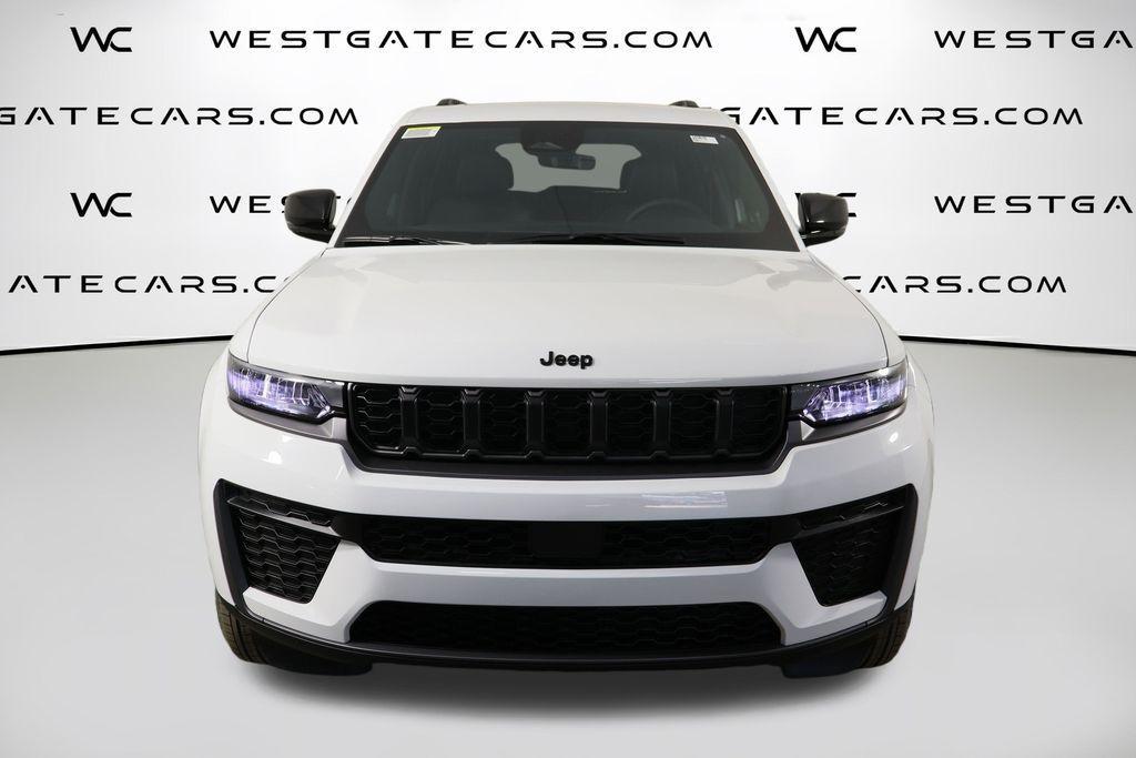 new 2026 Jeep Grand Cherokee car, priced at $44,064