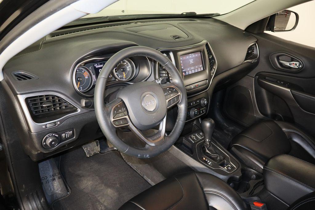 used 2020 Jeep Cherokee car, priced at $14,800