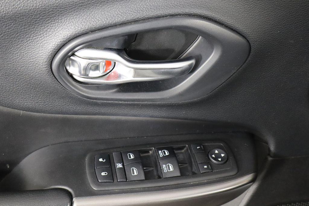 used 2019 Jeep Cherokee car, priced at $16,597