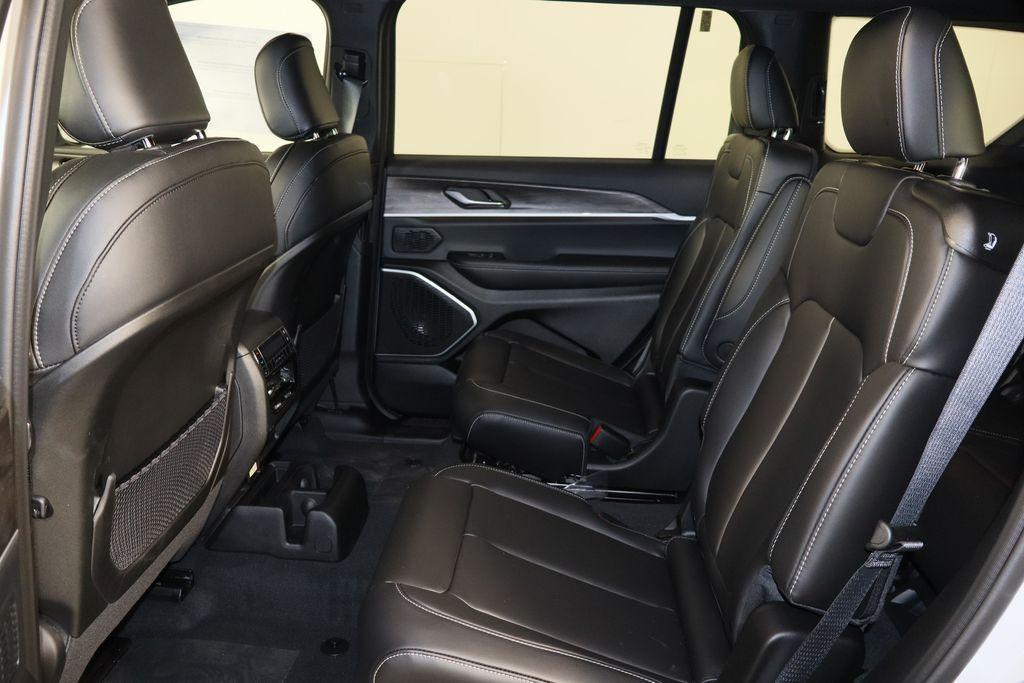 new 2026 Jeep Grand Cherokee L car, priced at $48,307