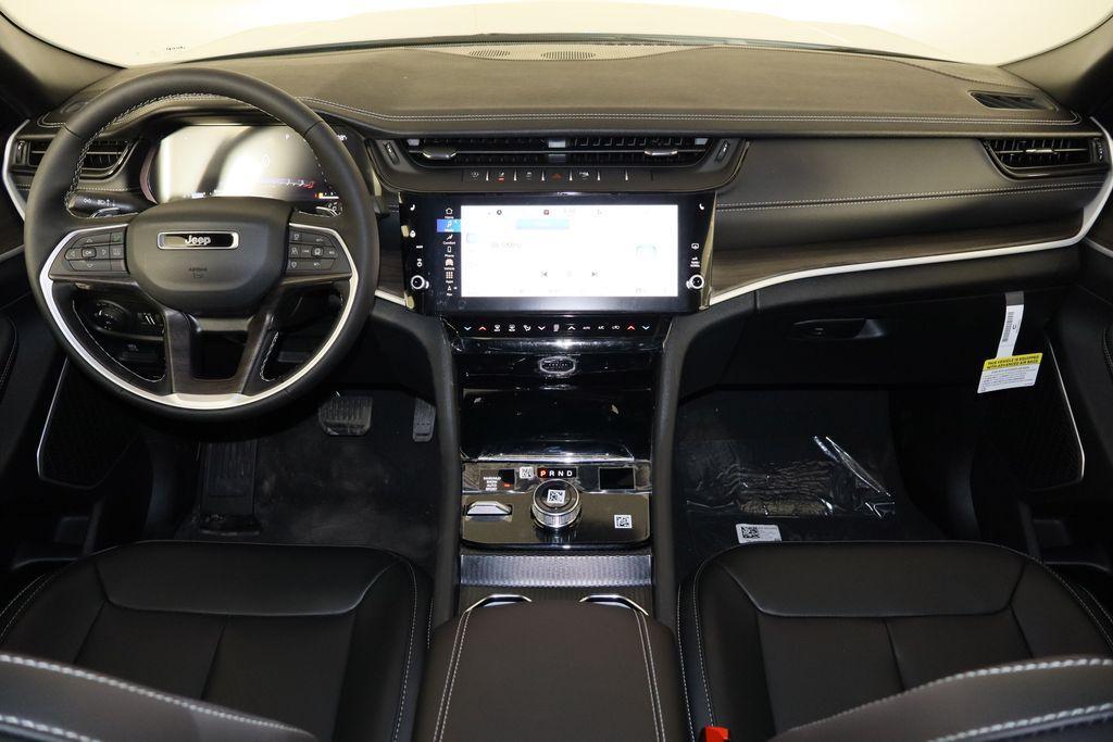 new 2026 Jeep Grand Cherokee L car, priced at $48,307