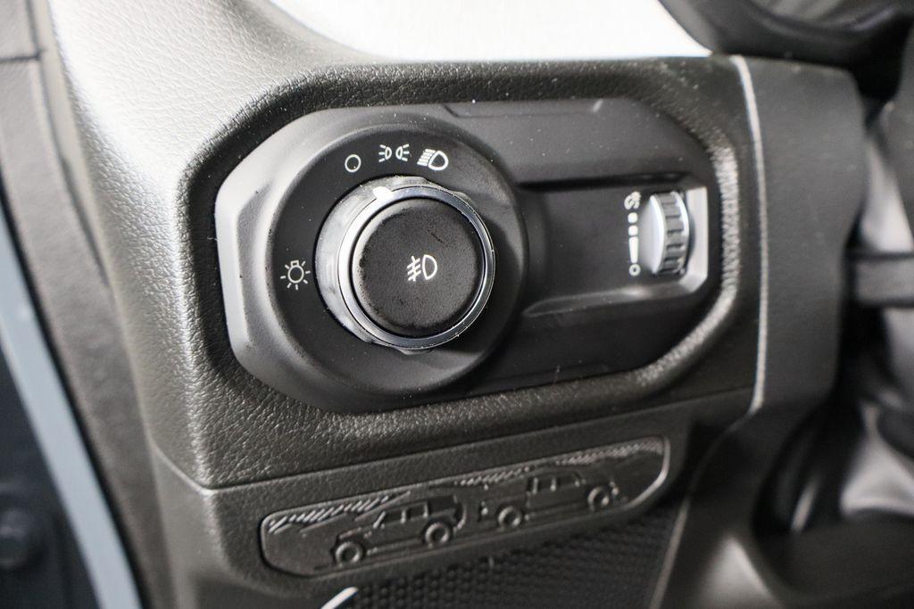 new 2026 Jeep Wrangler car, priced at $33,962