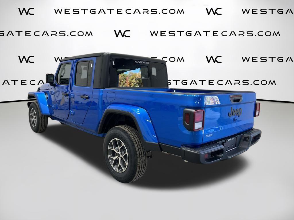 new 2026 Jeep Gladiator car, priced at $43,013