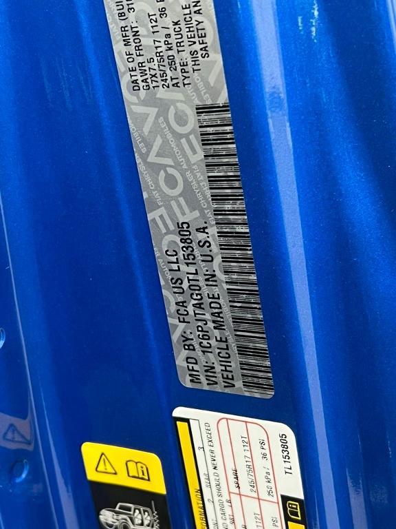 new 2026 Jeep Gladiator car, priced at $43,013