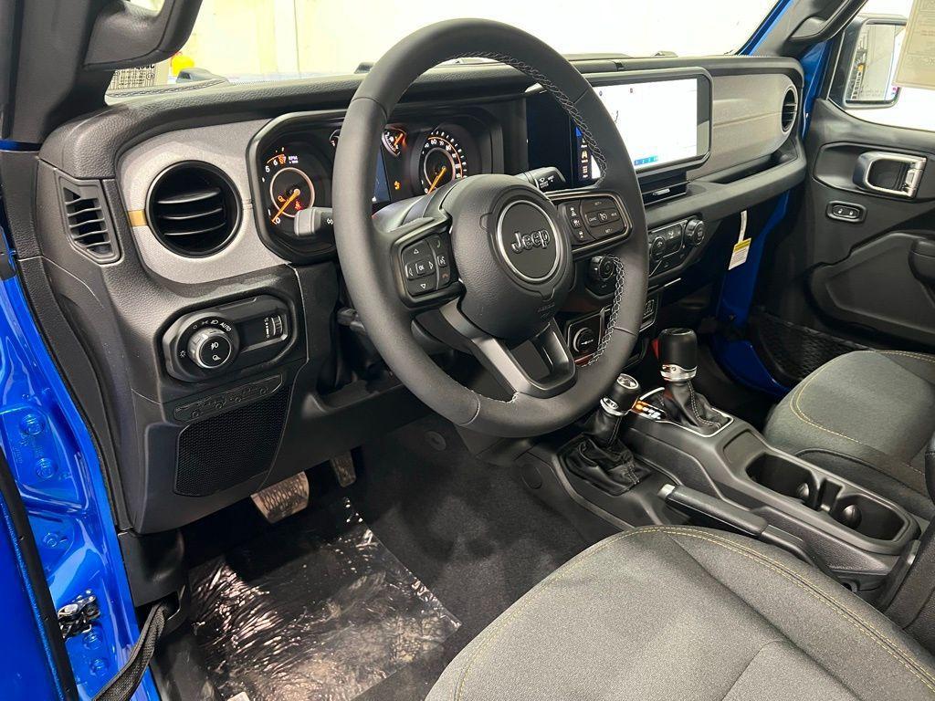 new 2026 Jeep Gladiator car, priced at $43,013