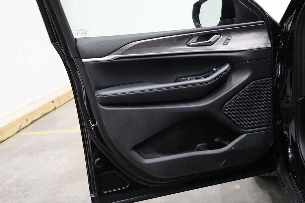 used 2023 Jeep Grand Cherokee L car, priced at $31,000