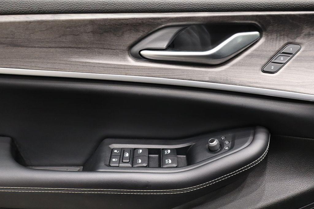 used 2023 Jeep Grand Cherokee L car, priced at $31,000