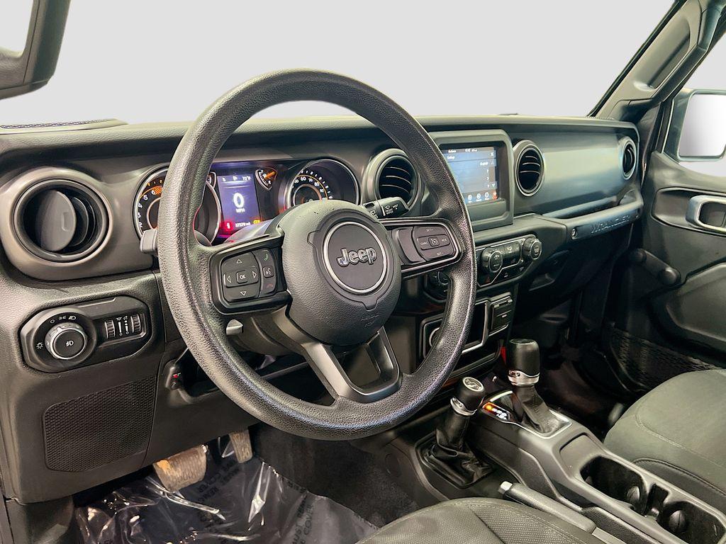 used 2022 Jeep Wrangler Unlimited car, priced at $28,000