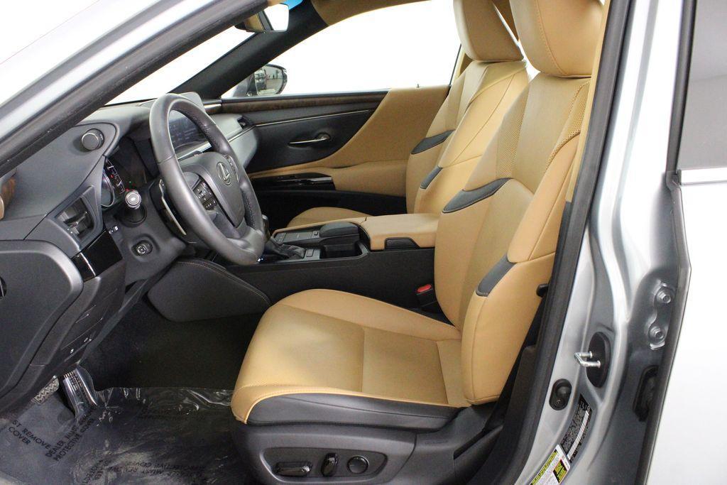 used 2022 Lexus ES 350 car, priced at $34,400