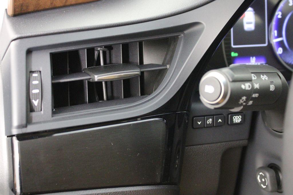 used 2022 Lexus ES 350 car, priced at $34,400