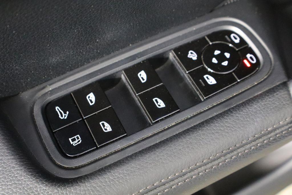 used 2019 Porsche Cayenne car, priced at $36,600