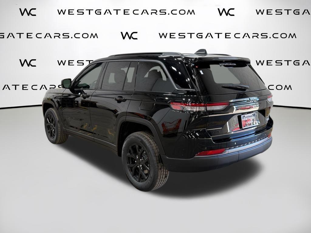 new 2026 Jeep Grand Cherokee car, priced at $44,600