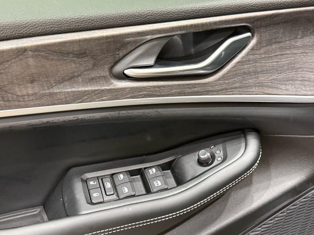 new 2026 Jeep Grand Cherokee car, priced at $44,600