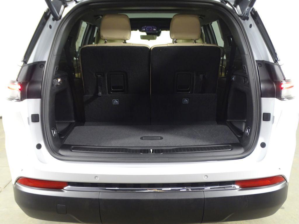 new 2025 Jeep Grand Cherokee L car, priced at $49,637