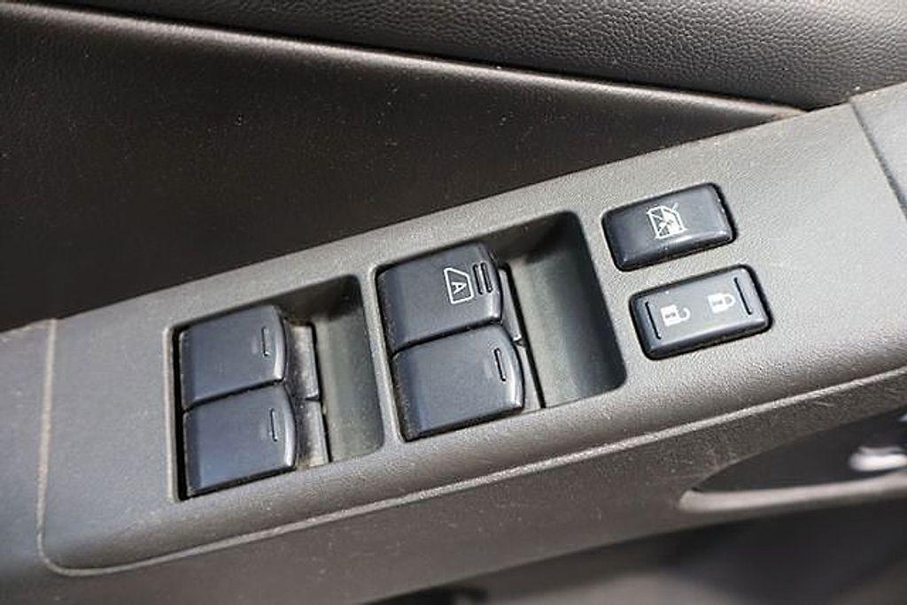 used 2021 Nissan Frontier car, priced at $21,202