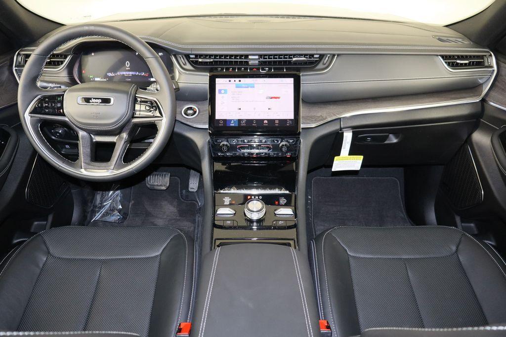 new 2024 Jeep Grand Cherokee car