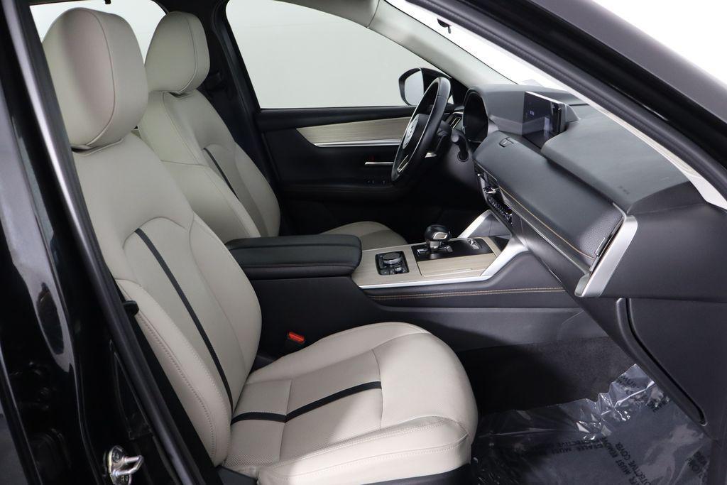 used 2025 Mazda CX-70 car, priced at $29,900