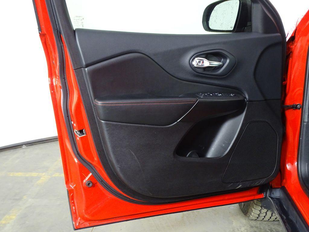 used 2019 Jeep Cherokee car, priced at $16,900