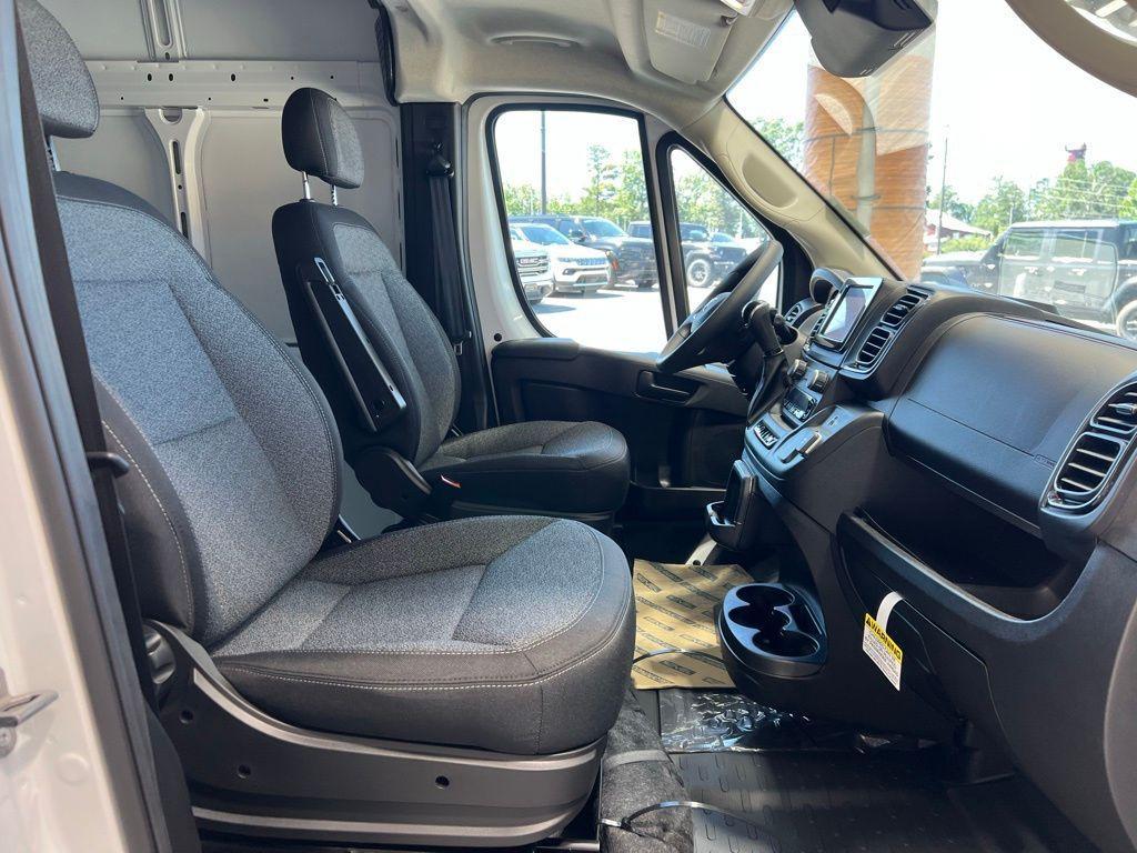 new 2025 Ram ProMaster 2500 car, priced at $44,822