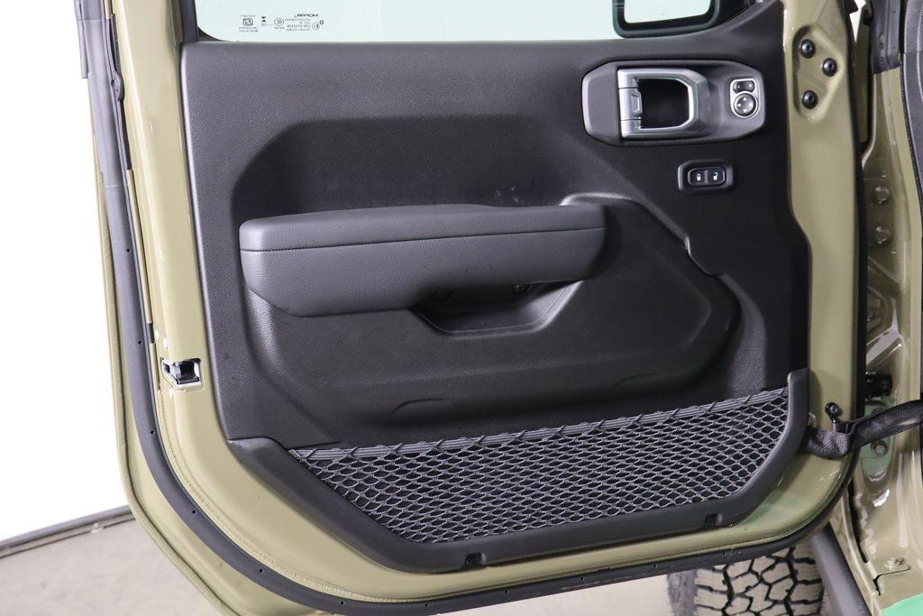 new 2026 Jeep Gladiator car, priced at $50,775