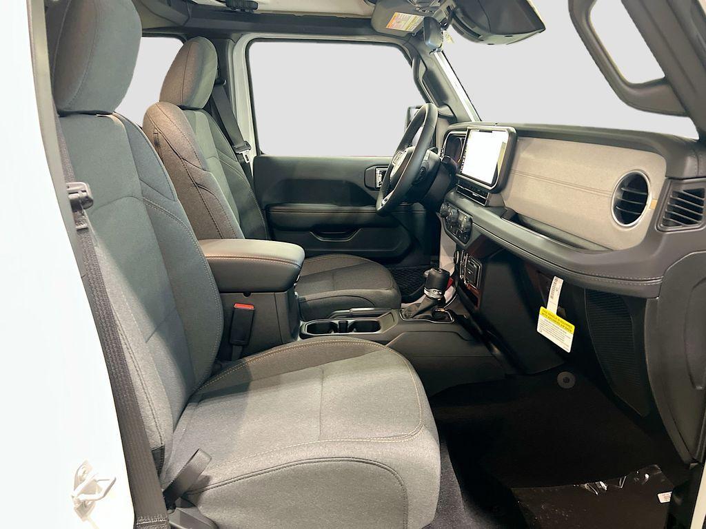 new 2026 Jeep Wrangler car, priced at $44,025