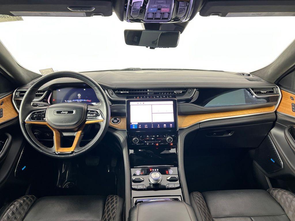 used 2022 Jeep Grand Cherokee car, priced at $36,400