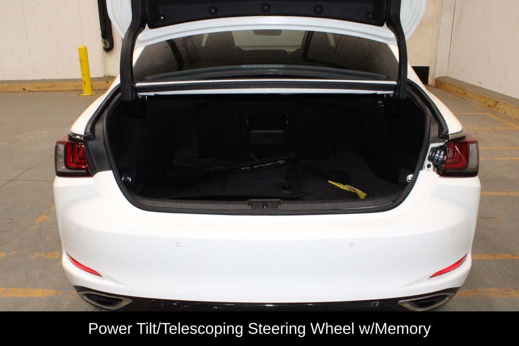 used 2022 Lexus ES 350 car, priced at $33,900