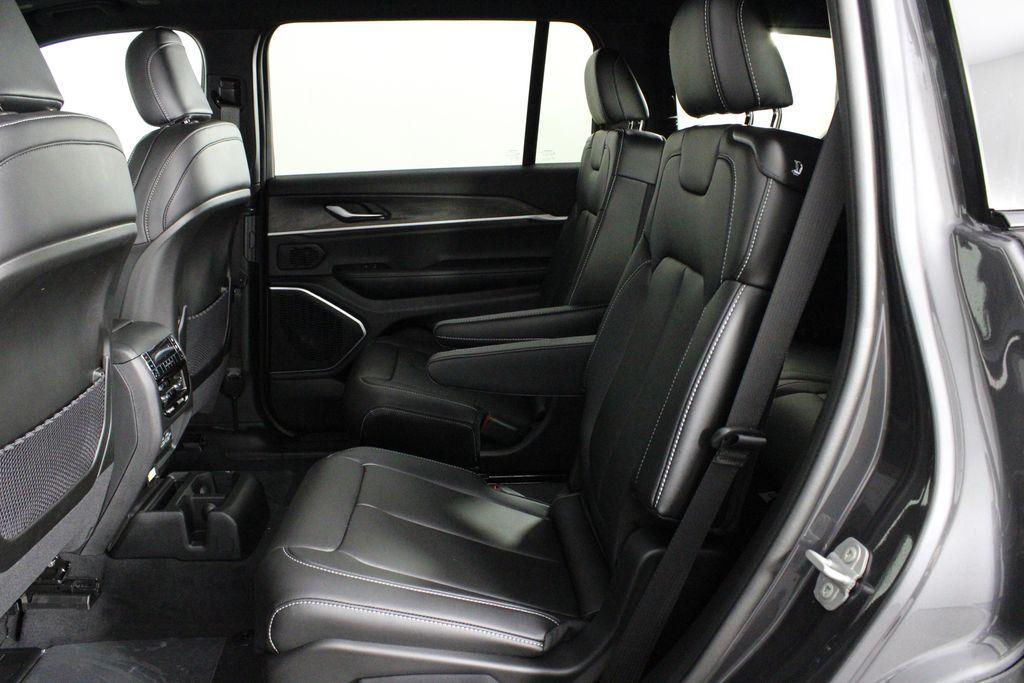 new 2025 Jeep Grand Cherokee L car, priced at $42,728