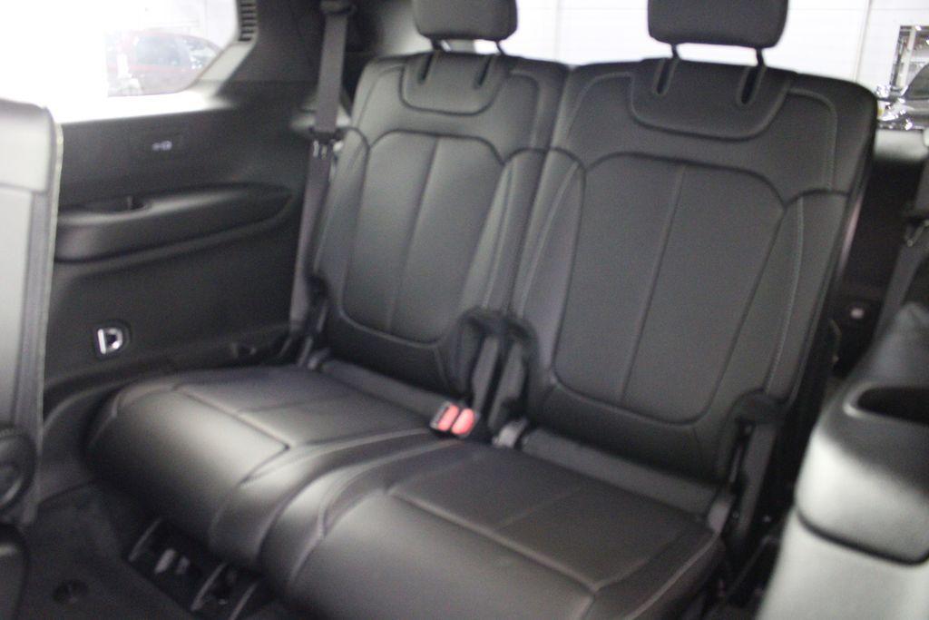 new 2025 Jeep Grand Cherokee L car, priced at $42,728