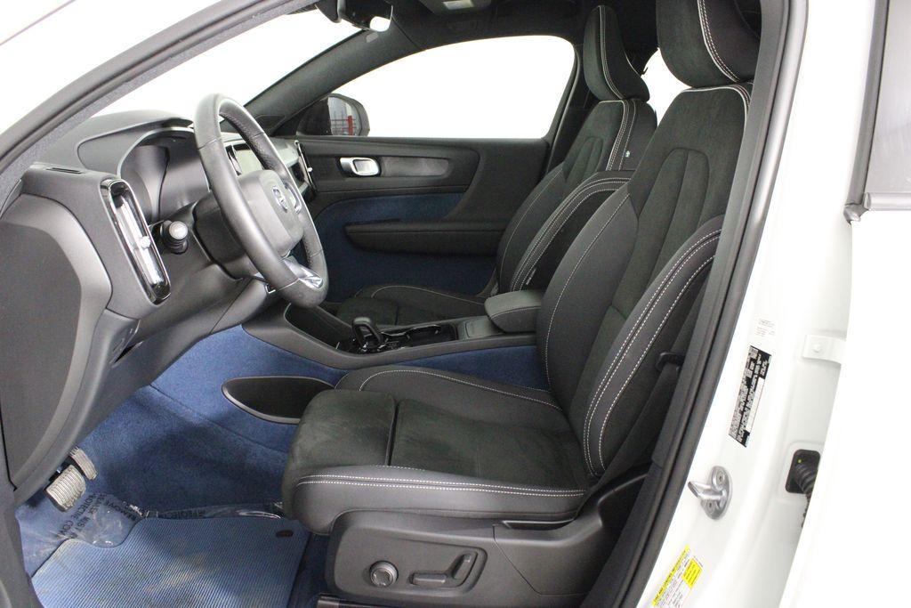 used 2023 Volvo C40 Recharge Pure Electric car, priced at $24,200