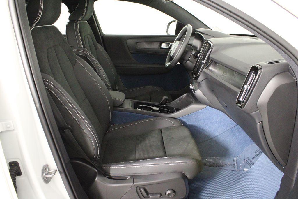 used 2023 Volvo C40 Recharge Pure Electric car, priced at $24,200