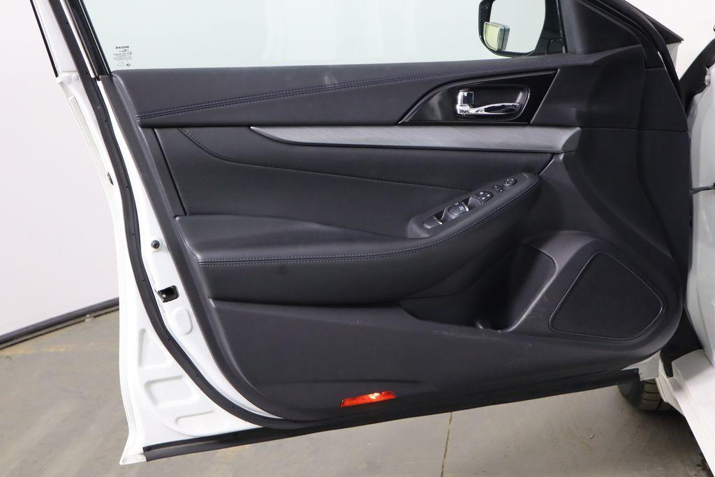 used 2018 Nissan Maxima car, priced at $20,697