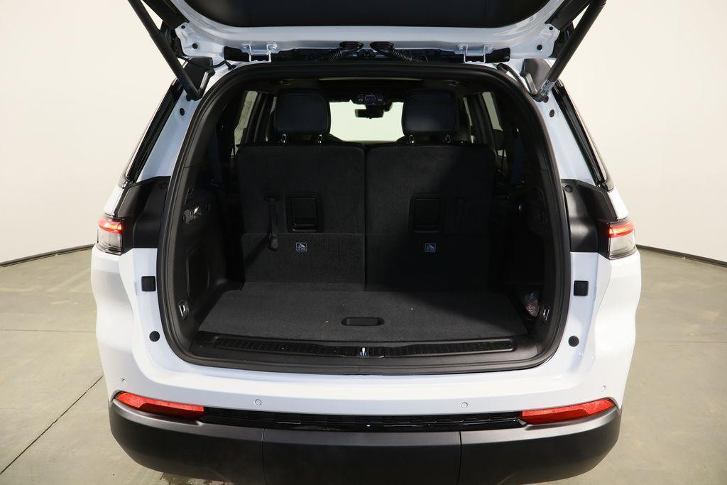 new 2025 Jeep Grand Cherokee L car, priced at $52,711