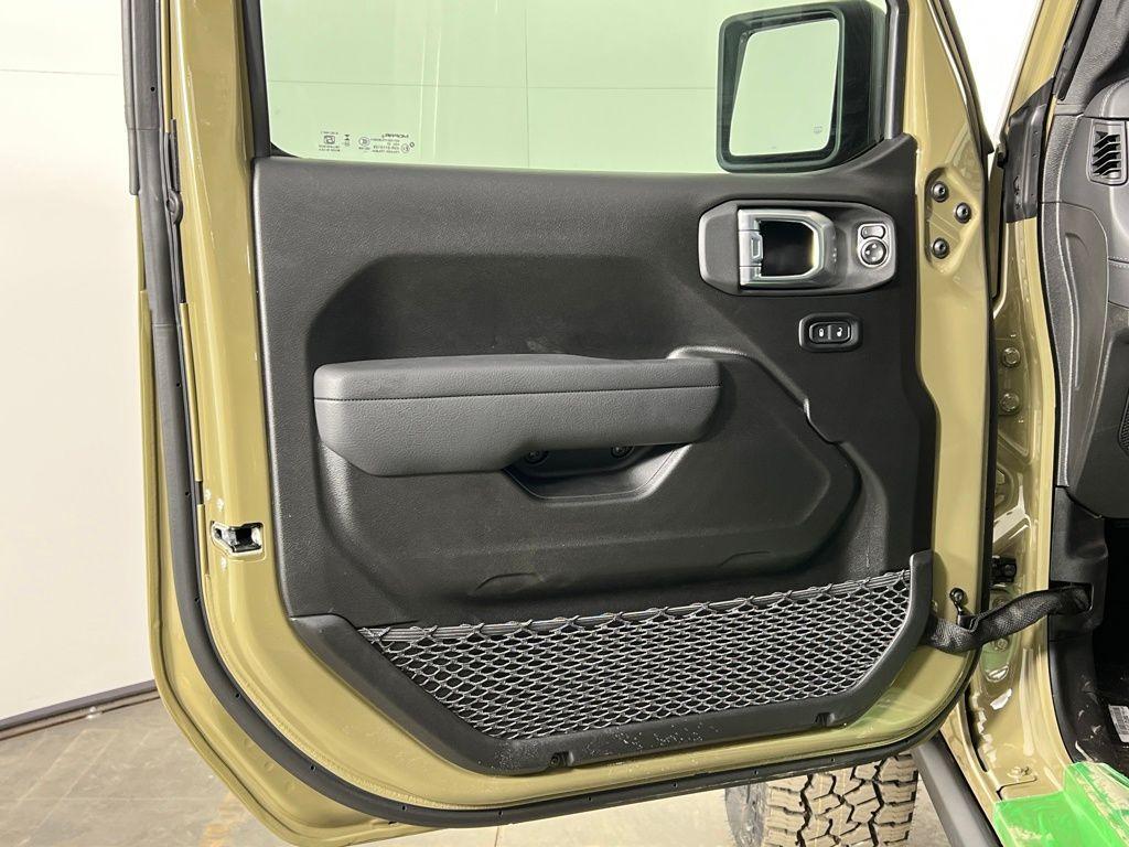 new 2026 Jeep Gladiator car, priced at $50,150