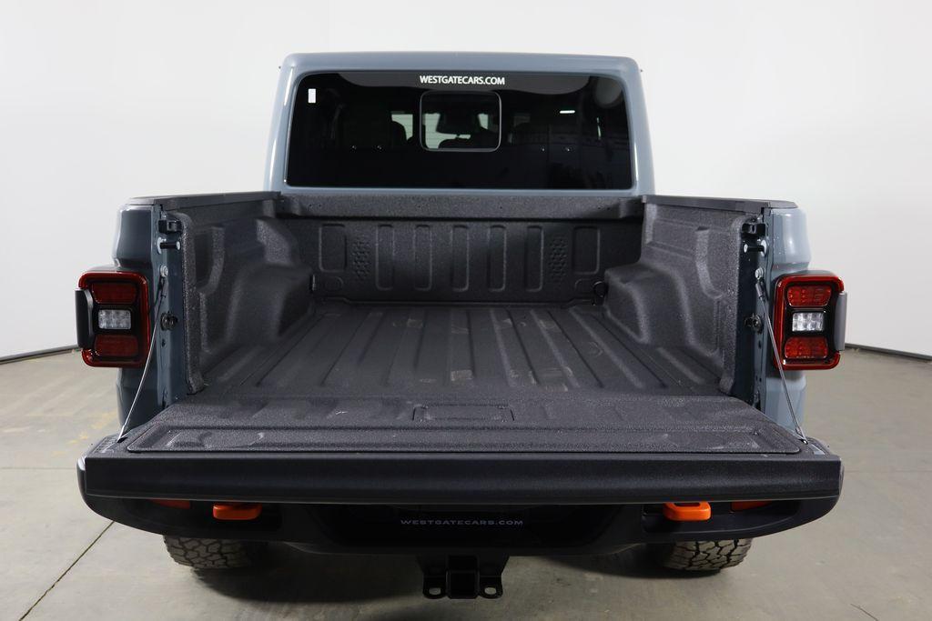 new 2026 Jeep Gladiator car, priced at $53,119