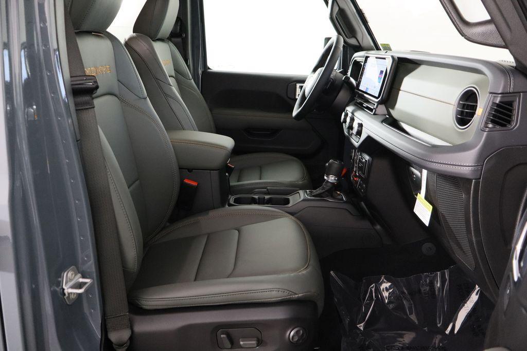 new 2026 Jeep Gladiator car, priced at $53,119