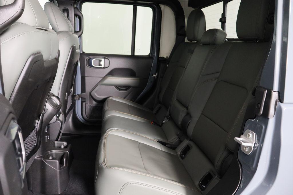 new 2026 Jeep Gladiator car, priced at $53,119