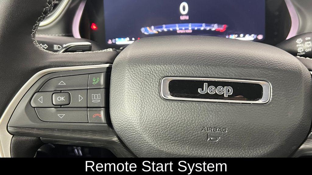 new 2025 Jeep Grand Cherokee car, priced at $32,605