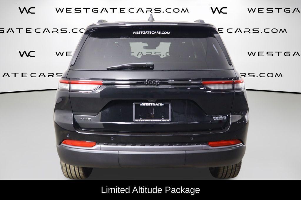 new 2026 Jeep Grand Cherokee car, priced at $44,294
