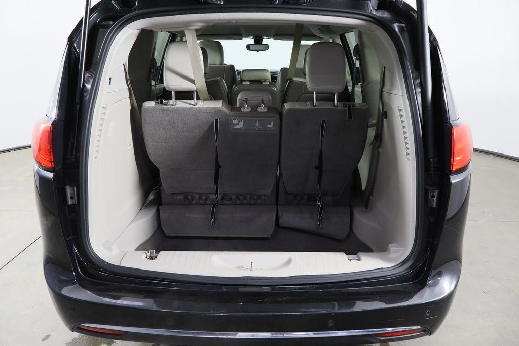 used 2018 Chrysler Pacifica car, priced at $12,800